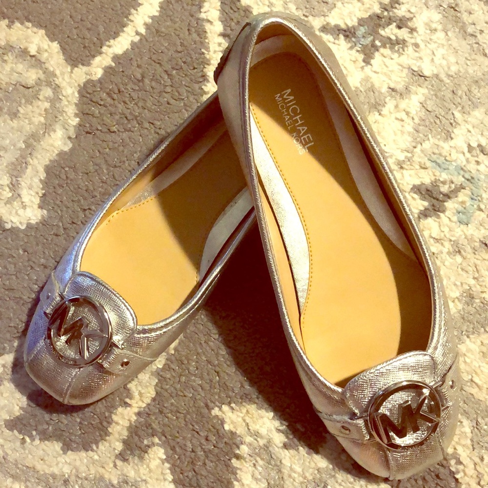 MK silver flat